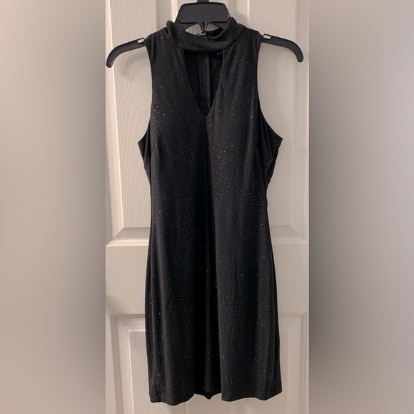 Xhilaration Dresses & Skirts - Elegant Black Sleeveless Dress Size 7